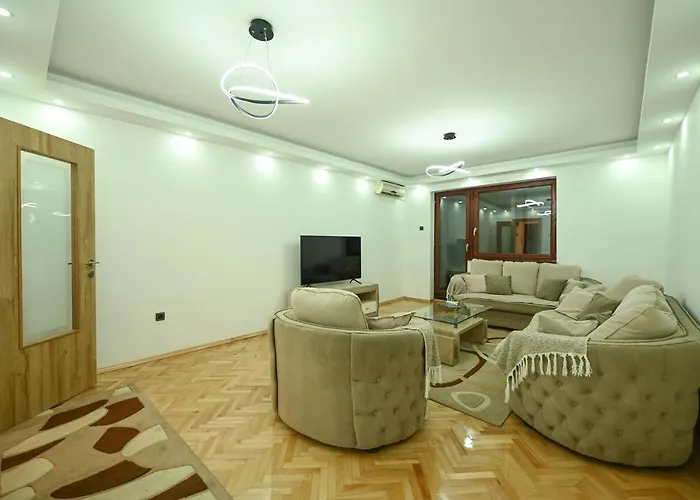 Oskar Lejlighed Podgorica