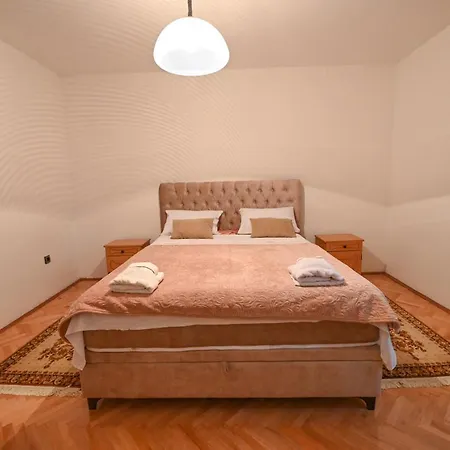Apartman Oskar *